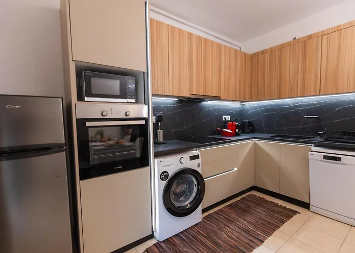 Cozy Nest Apartment *